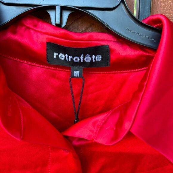 RETROFETE Kit Long Sleeve Silky Button Down Shirt in red size M - Picture 11 of 13